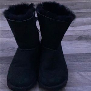 Black uggs